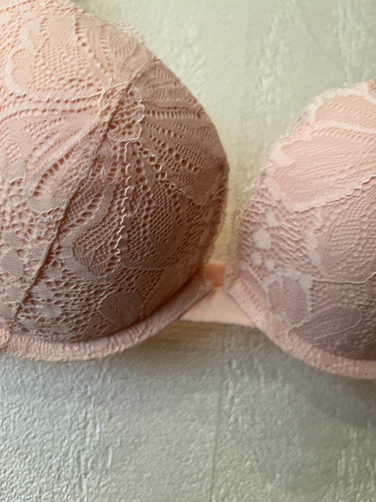 Victoria's Secret 32C