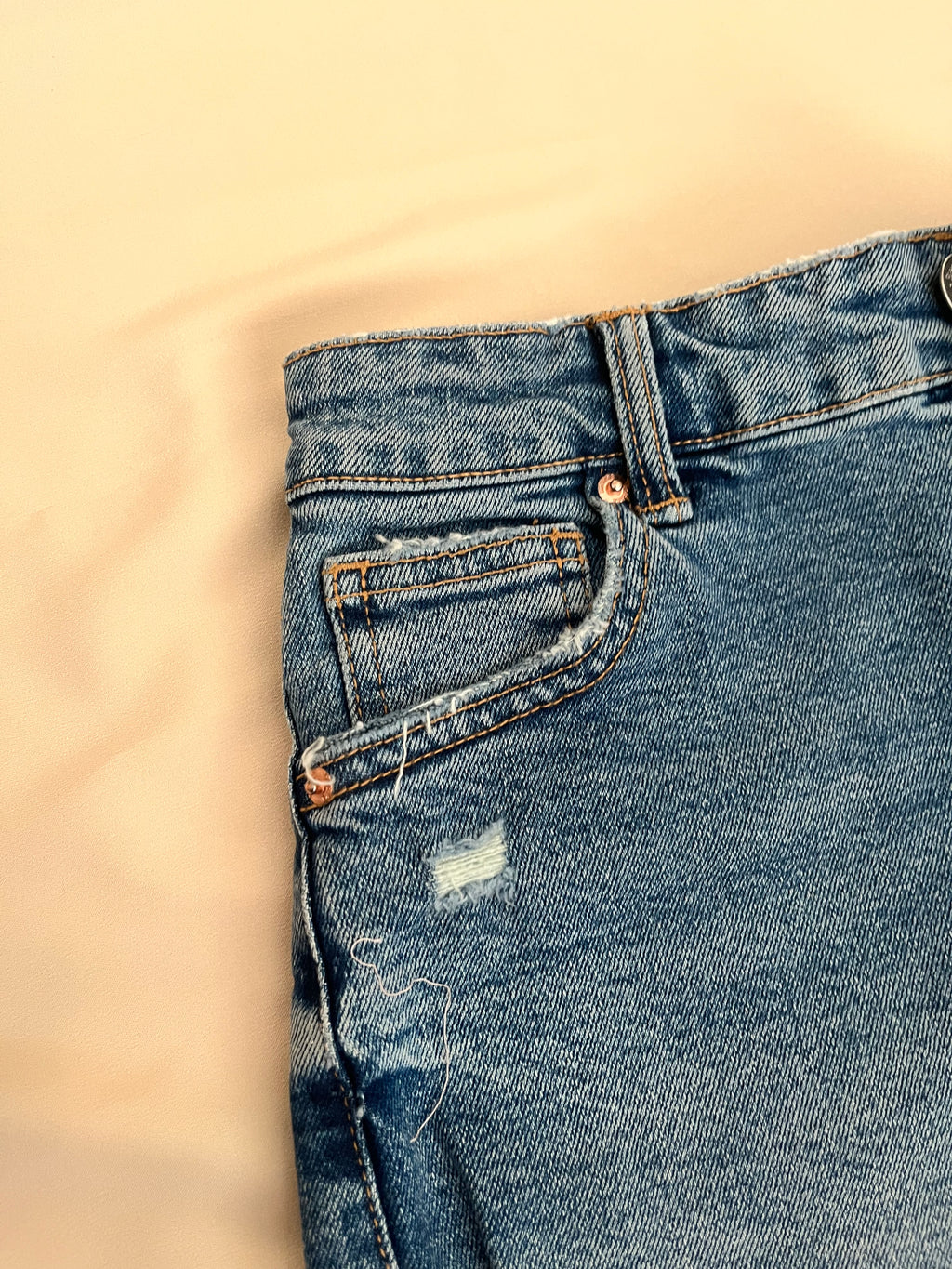 Bershka shorts size 28