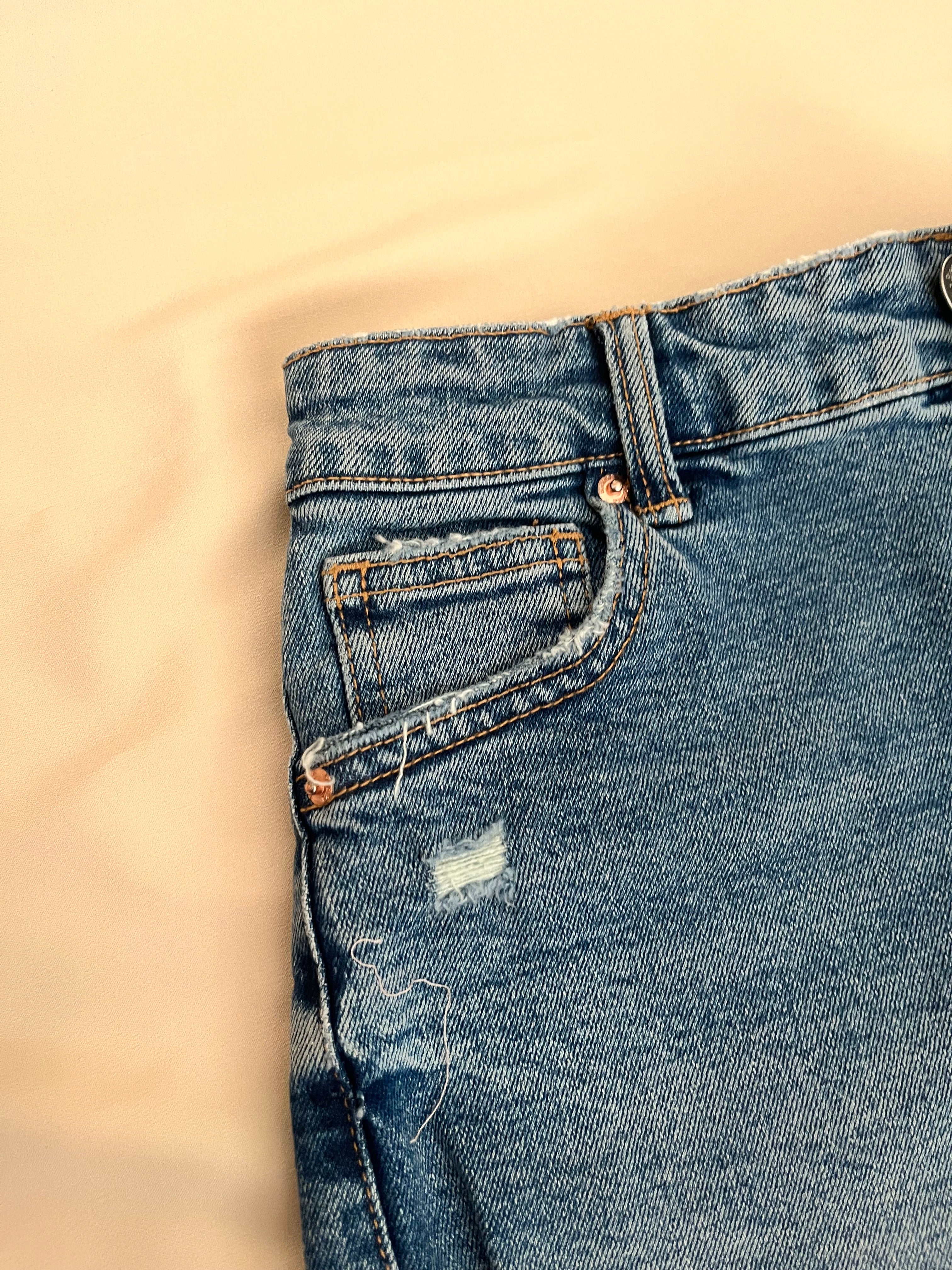 Bershka shorts size 28