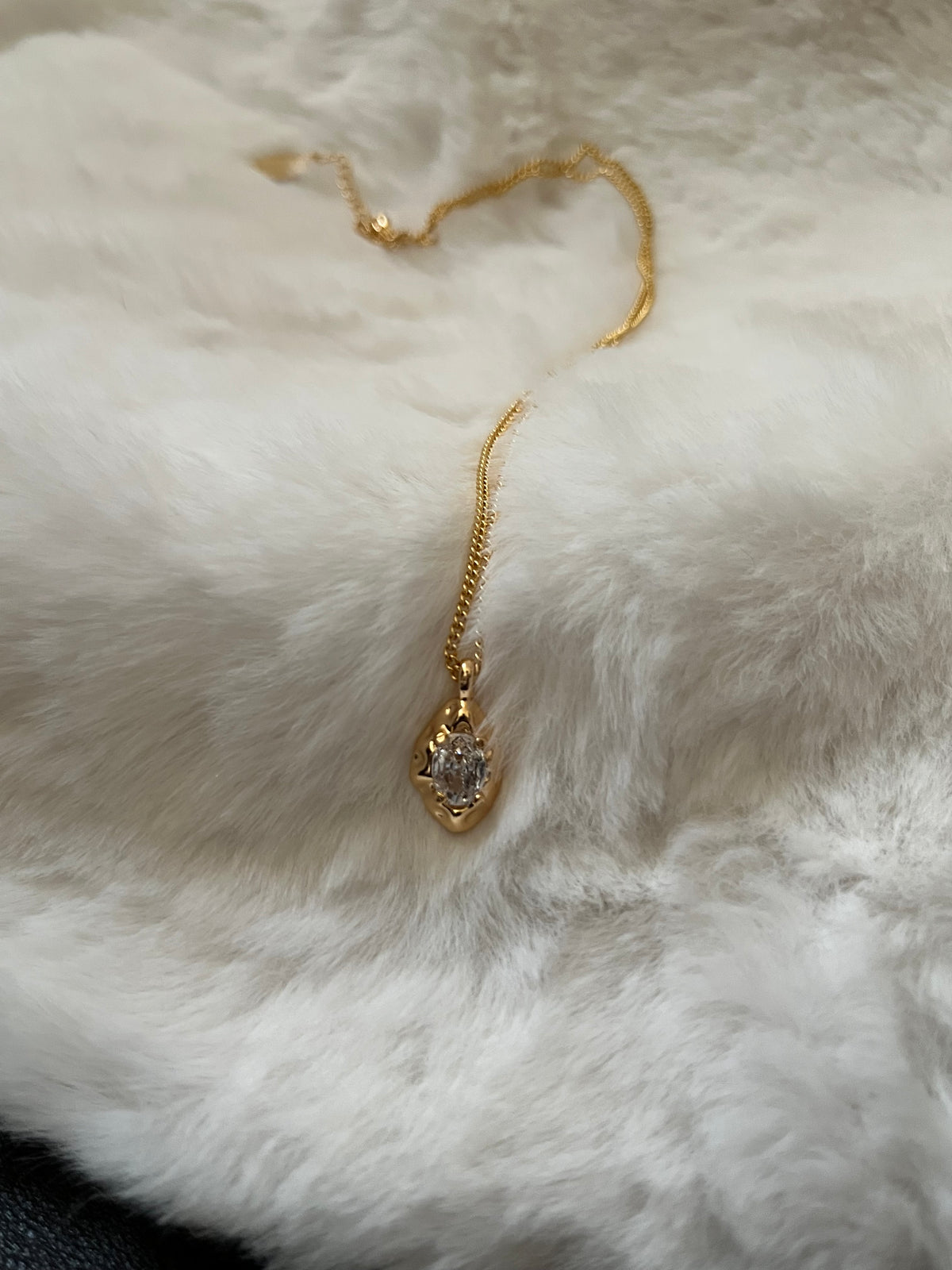 Pendant Gold plated necklace