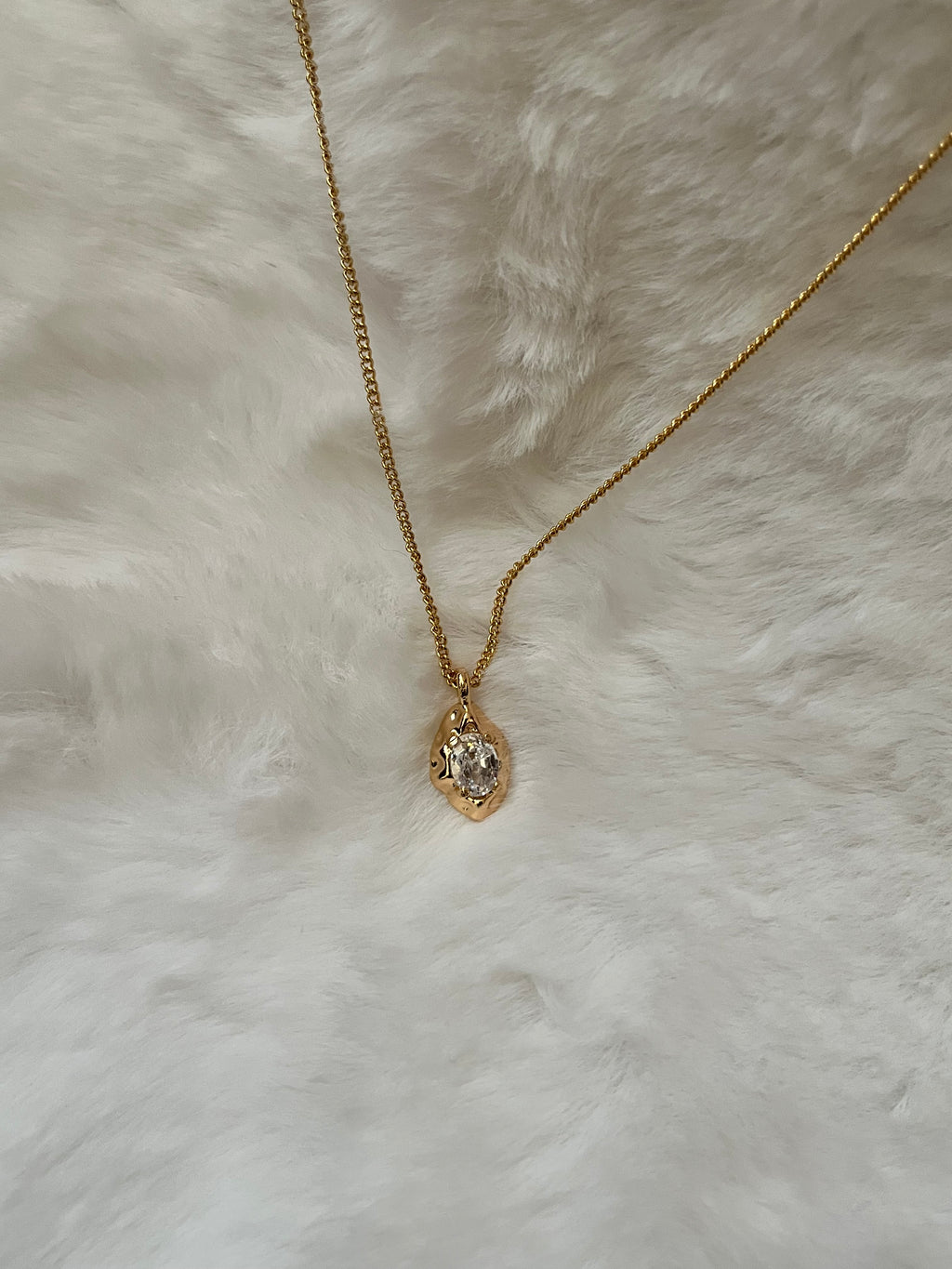 Pendant Gold plated necklace