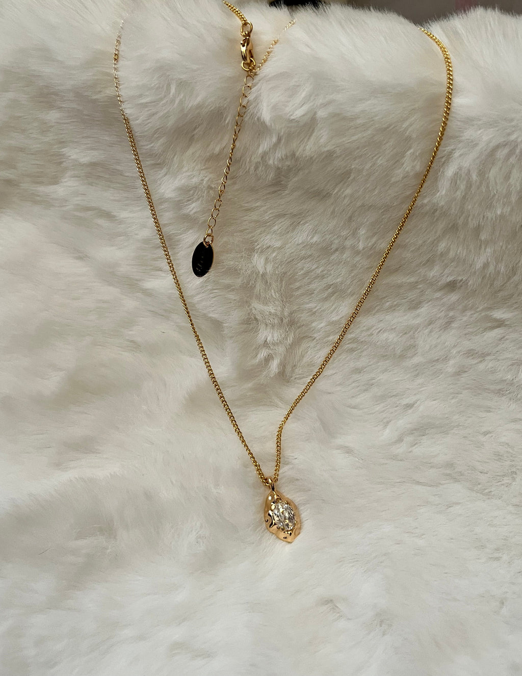 Pendant Gold plated necklace