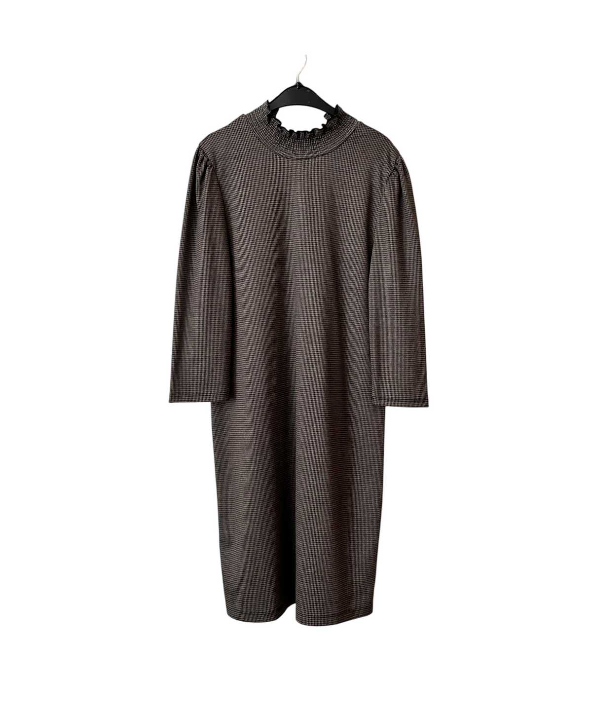 Colin's 3/4 sleeve dress