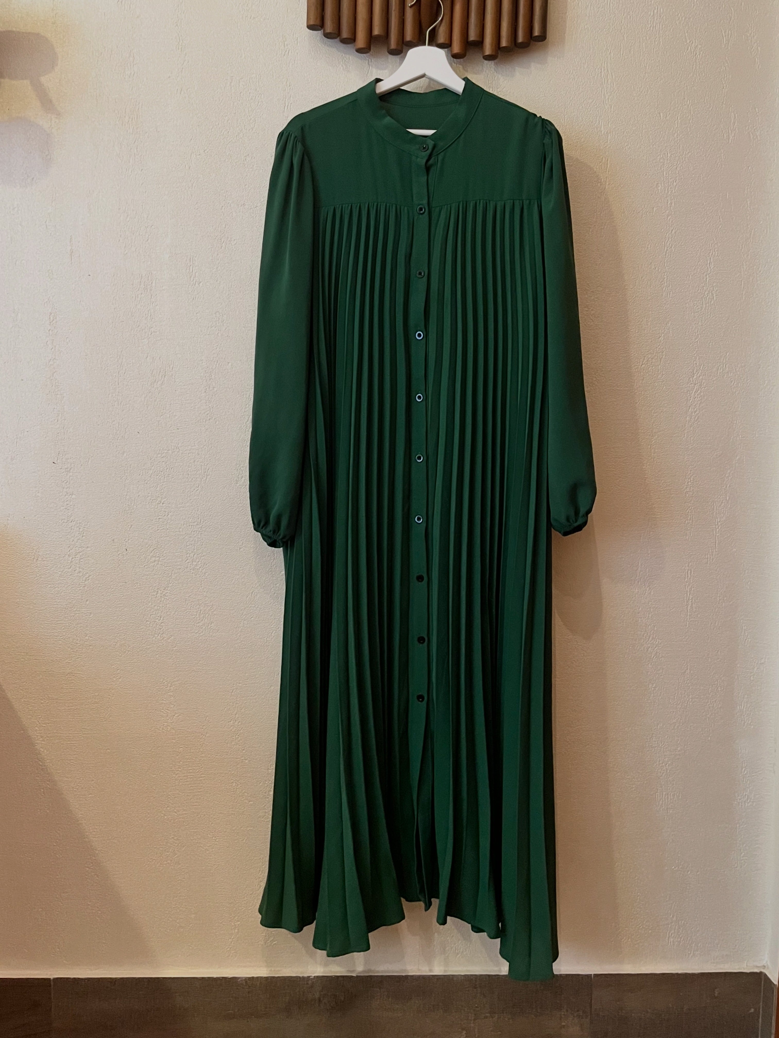 Green dress with buttons