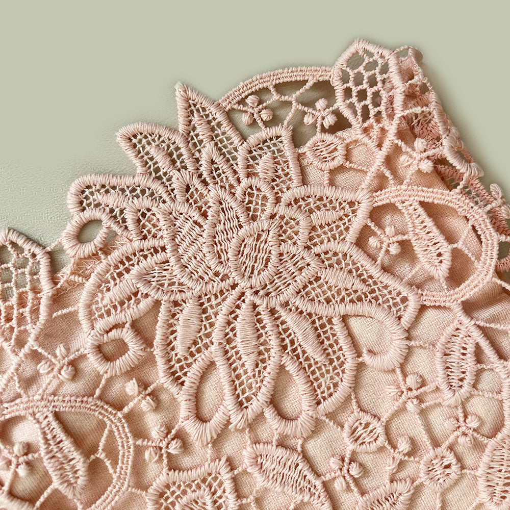 Lace flowers pajamas